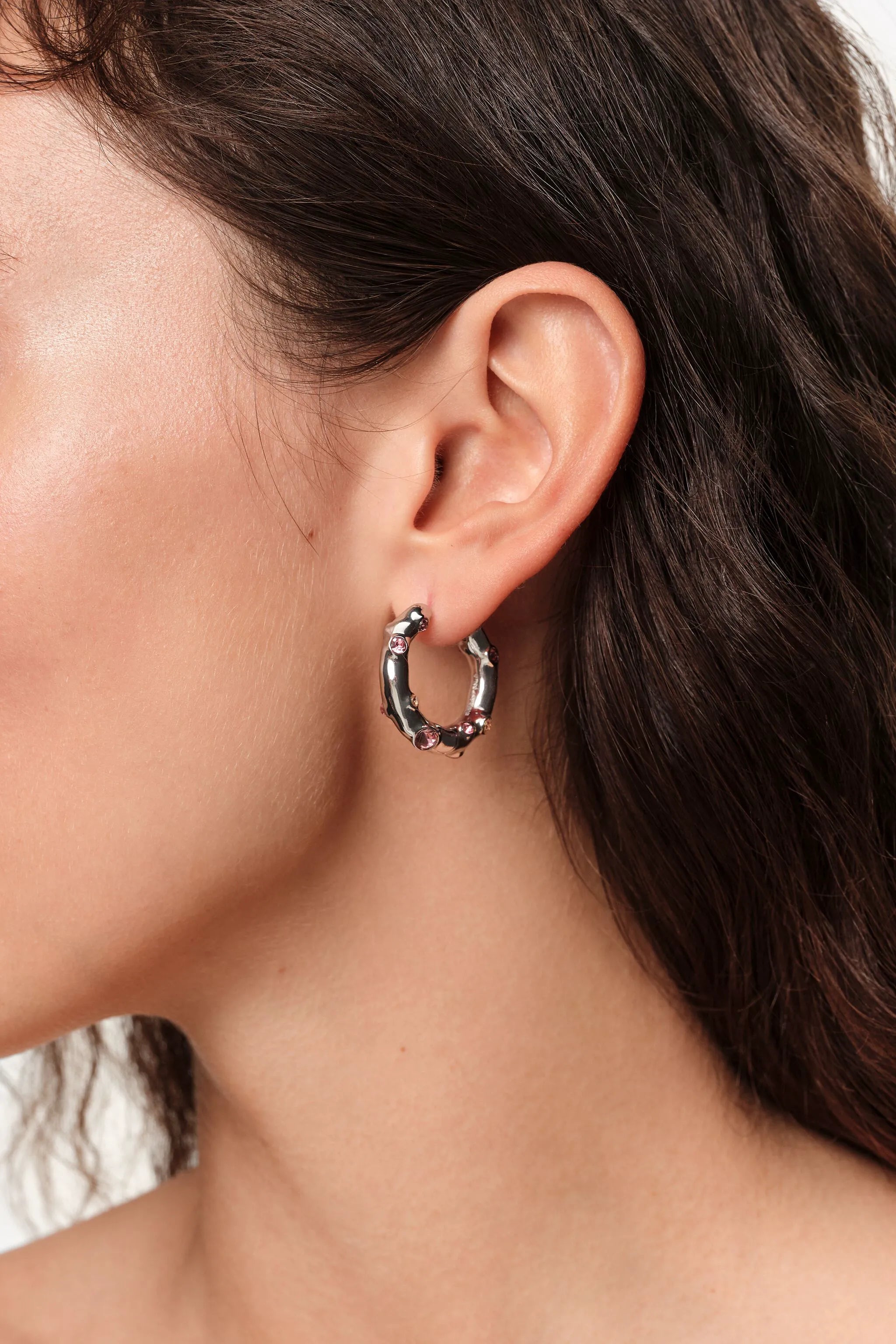 UN
